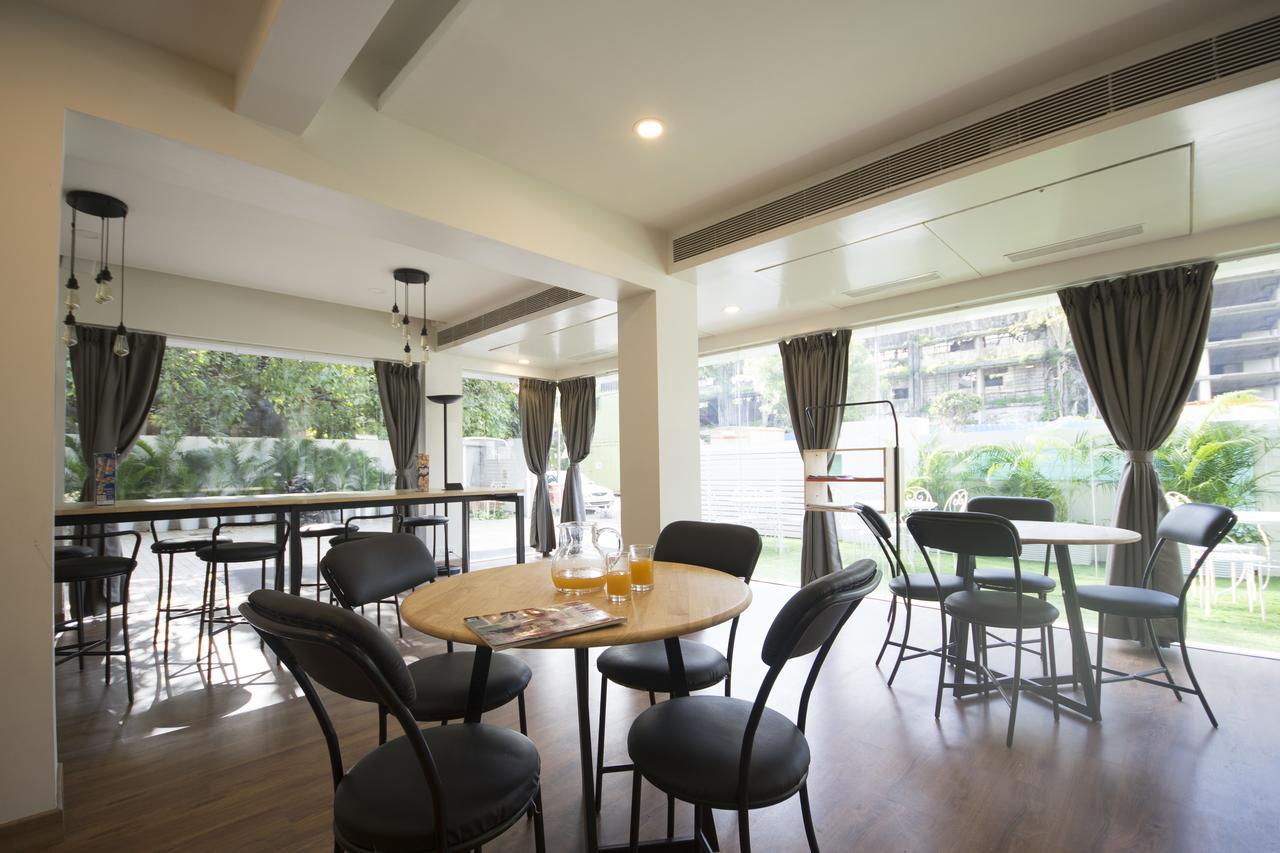 Готель Oyo Townhouse 16 International Airport Мумбаї Екстер'єр фото